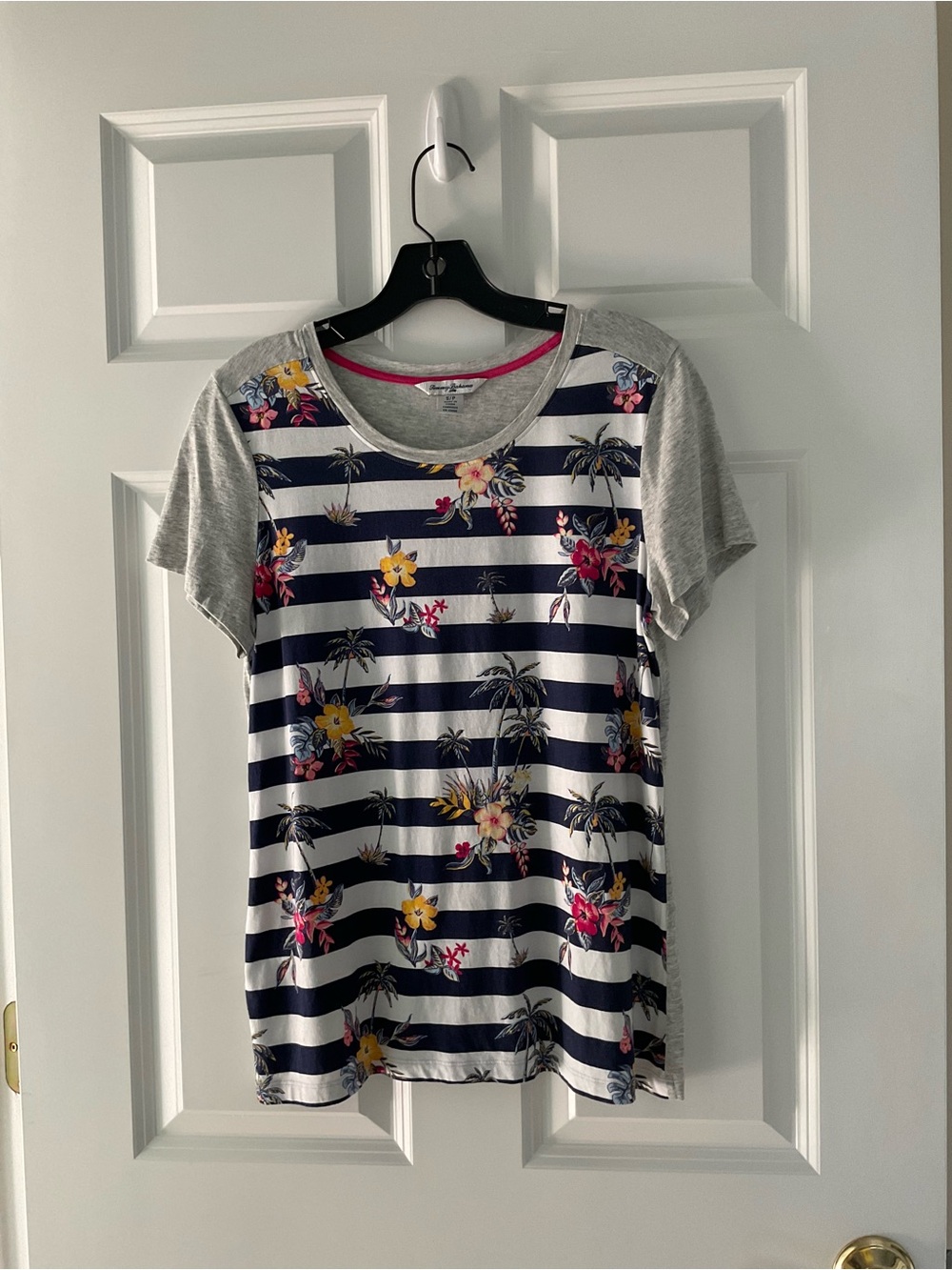 Tommy Bahama Navy & Gray Striped Floral Short-Sleeve Tee